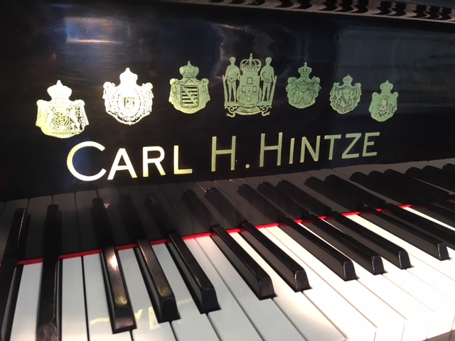 Carl H. Hintze Klaviere und Flügel gebraucht kaufen bei DEGUS PIANOS